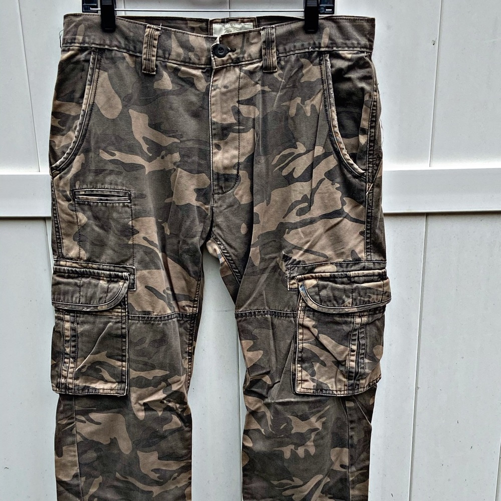 Jordan Craig camo cargo pants